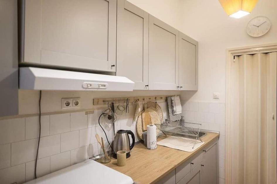 Peaceful Central Stay Gozsdu Будапеща Екстериор снимка